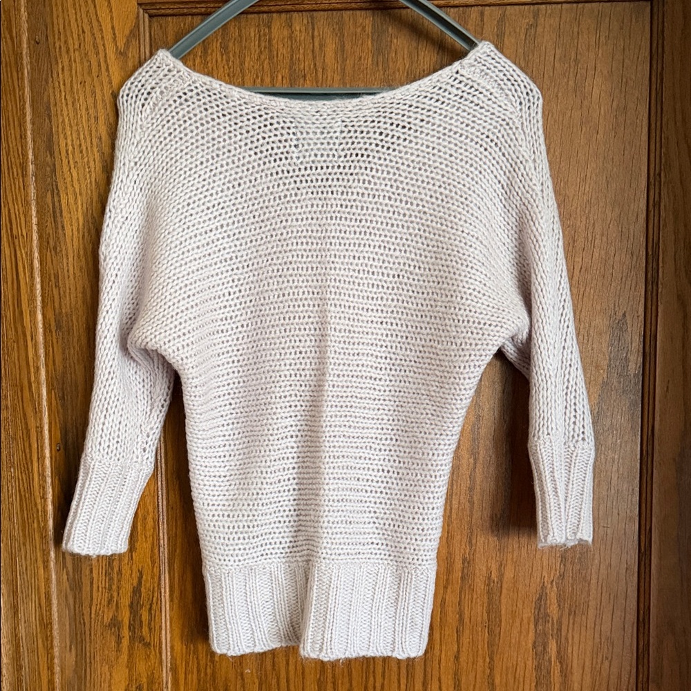American Eagle Outfitters light pink V-Neck Sweater - Picture 3 of 4